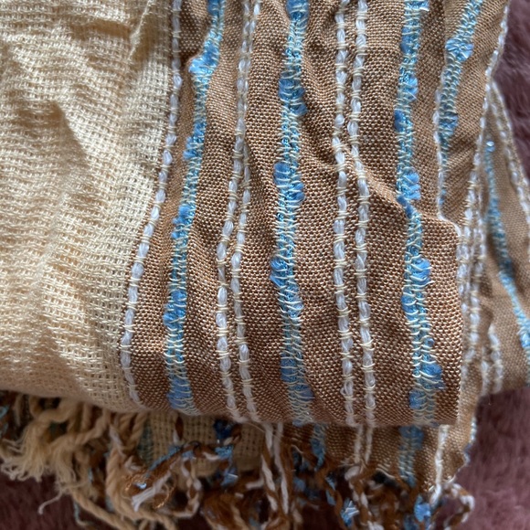 Fashion Scarf - Picture 4 of 4